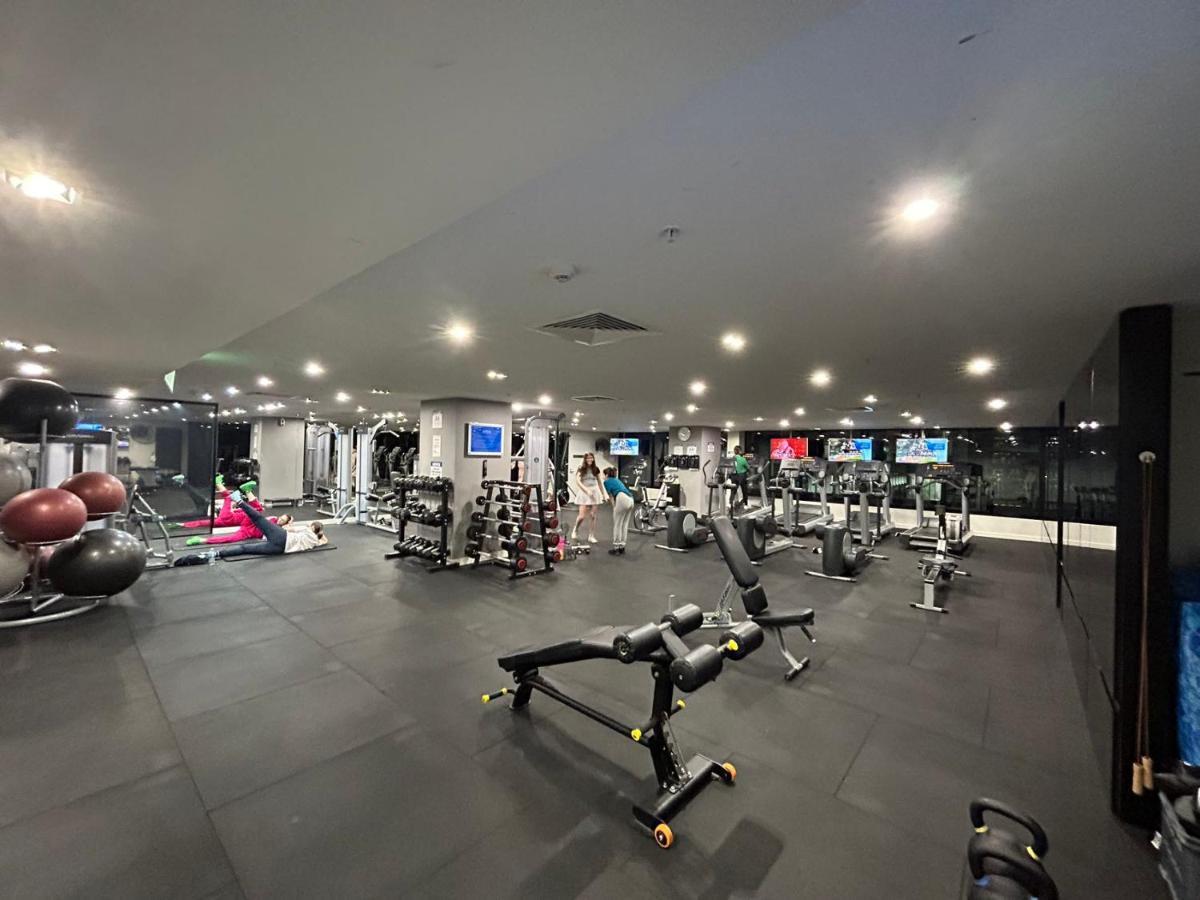 A Spacious 2Br1Ba Apt Melbournepoolgym Daire Dış mekan fotoğraf